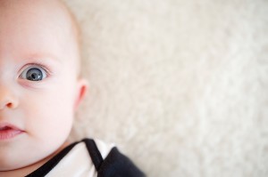 séance bébé enfant famille - Bretagne - par Marie Baillet Photographe