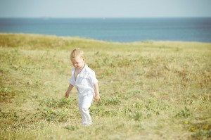 photo bébé famille enfant - Bretagne - par Marie Baillet Photographe