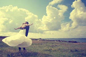 photo couple mariage Bretagne - par Marie Baillet Photographe