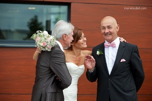 mariage champêtre: mairie Saint-Avé - Bretagne - par Marie Baillet Photographe