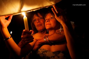 mariage champêtre: lanternes thaïlandaises au Jardin des Acanthes - Bretagne - par Marie Baillet Photographe