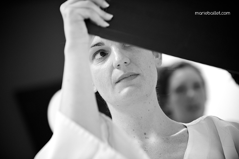 reportage préparatifs / habillage mariage Brest 29 par Marie Baillet Photographe Finistère