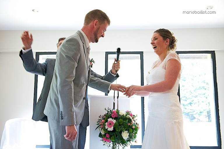 photo mariage cérémonie protestante Jardin des Acanthes - Morbihan par Marie Baillet Photographe