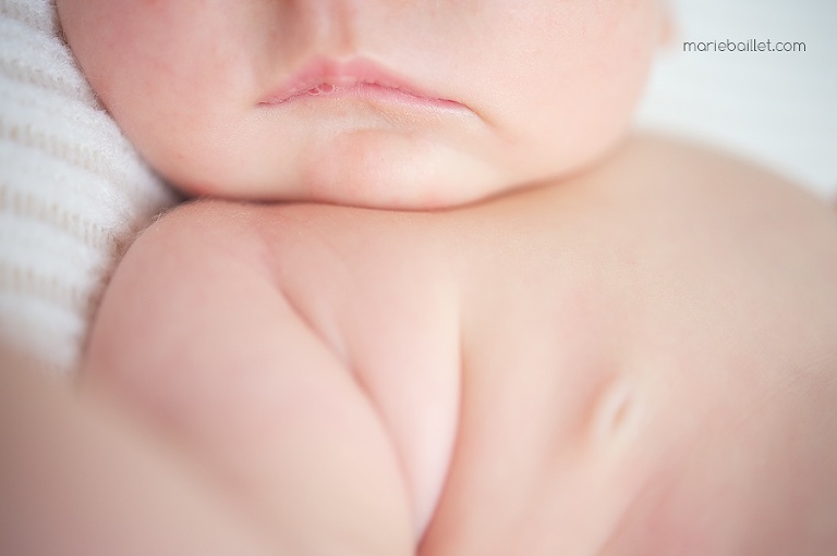 séance bébé / portrait naissance / photo nouveau-né sur le Morbihan par Marie Baillet photographe