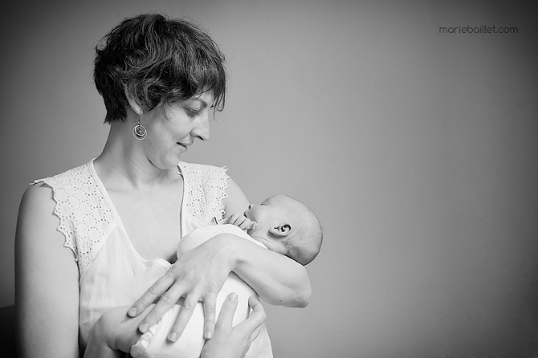 photo nouveau-né / séance bébé / portrait naissance sur le Morbihan par Marie Baillet photographe