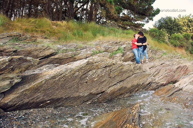 love session dans le Golfe du Morbihan / Bretagne par Marie Baillet photographe