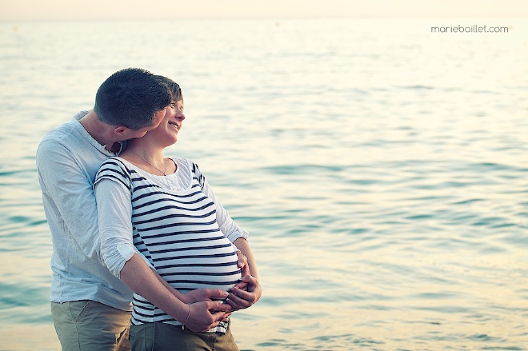 séance femme enceinte / en attendant bébé / photos de grossesse bord de mer Finistère sud 