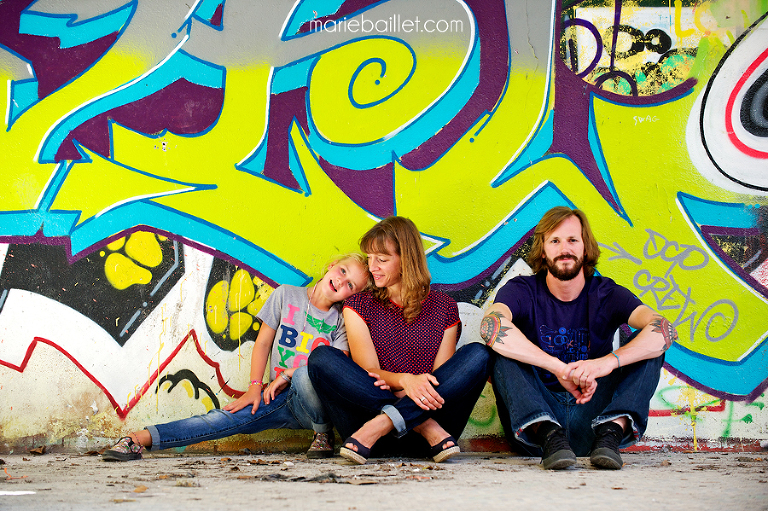 photo : séance famille Rock n' roll par Marie Baillet photographe Morbihan