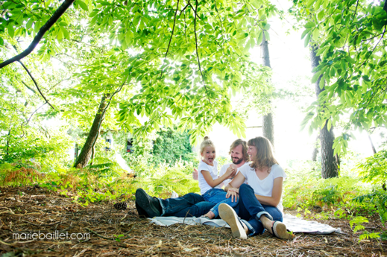 photo : séance famille Rock n' roll par Marie Baillet photographe Morbihan