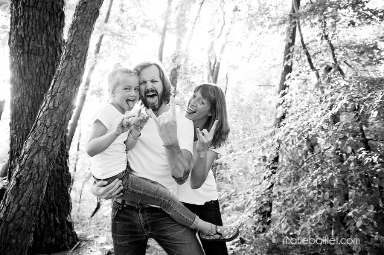 séance photo famille Rock n' roll par Marie Baillet photographe Morbihan