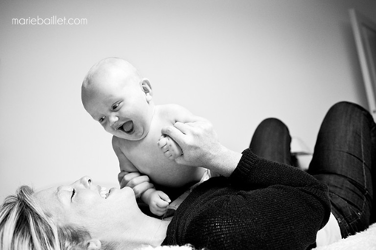 séance photo bébé / famille lifestyle dans le Morbihan