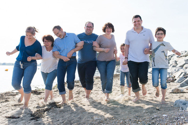 photographe Morbihan - séance photo famille à la plage