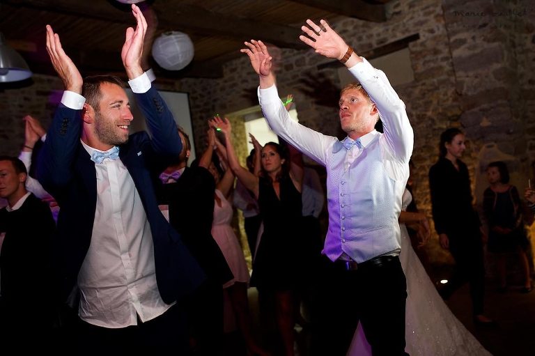 soirée de mariage au Jardin des acanthes par Marie Baillet photographe Bretagne