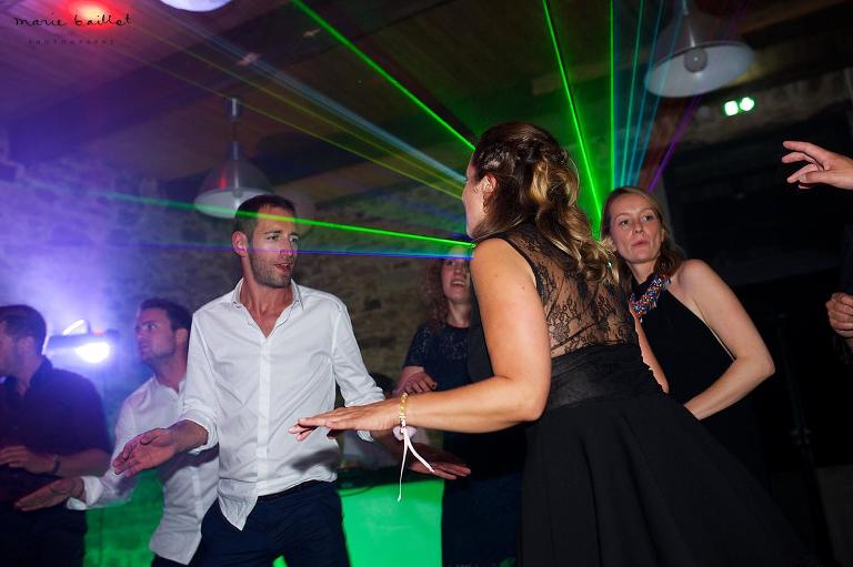 mariage au Jardin des acanthes par Marie Baillet photographe en Bretagne