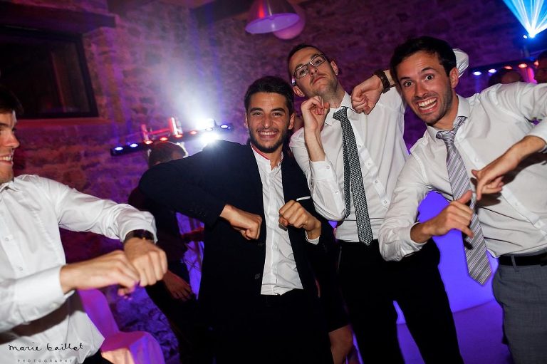 soirée de mariage au Jardin des acanthes par Marie Baillet photographe Bretagne