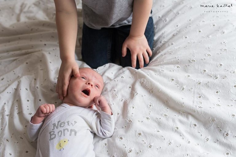 photo nouveau-né / portrait naissance par Marie baillet, photographe Morbihan